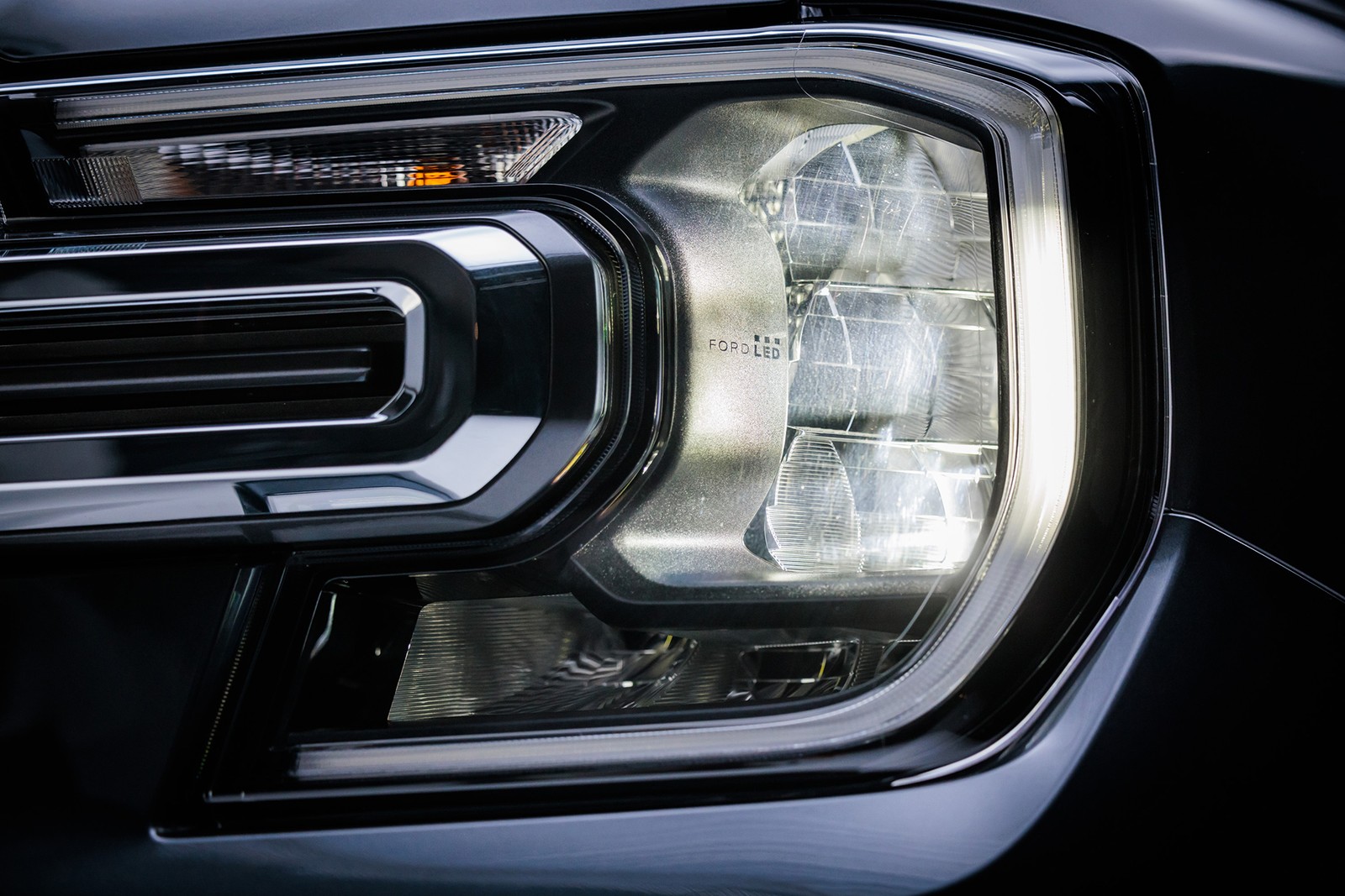 Ford Everest - Farol — Foto: Divulgação/Ford