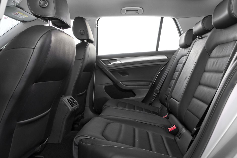 Banco traseiro do Volkswagen Golf 1.6 Comfortline