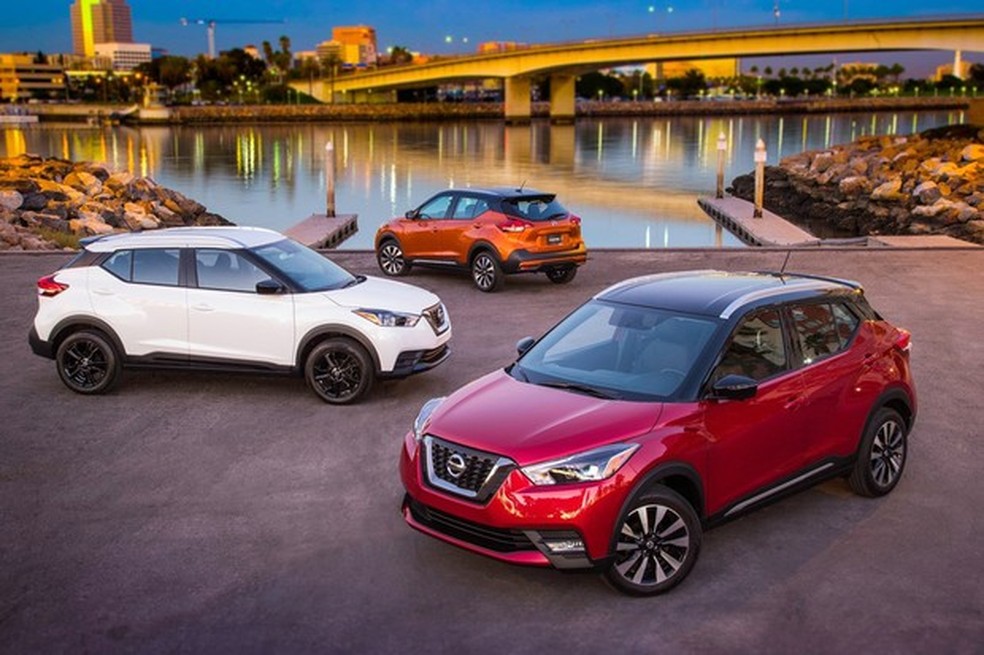 Nissan Kicks norte-americano tem poucas diferenças de estilo, como os piscas âmbar por conta da legislação (Foto: Divulgação) — Foto: Auto Esporte