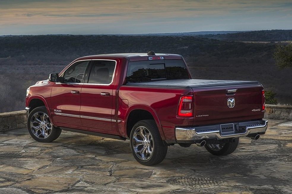 RAM 1500 deve ter preço próximo da futura Mercedes-Benz Classe X (Divulgação) — Foto: Auto Esporte