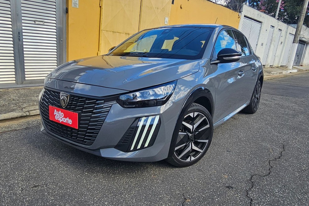 Peugeot 208 vai receber conjunto hibrido leve neste segundo semestre — Foto: Jady Peroni/Auto News Brasil