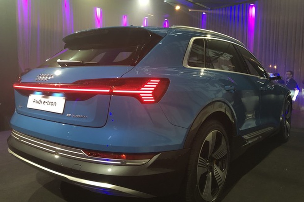 Nos Estados Unidos, o modelo é vendido a partir de US$ 74.800, ainda não se sabe o preço do carro aqui. (Foto: Auto News Brasil) — Foto: Auto Esporte