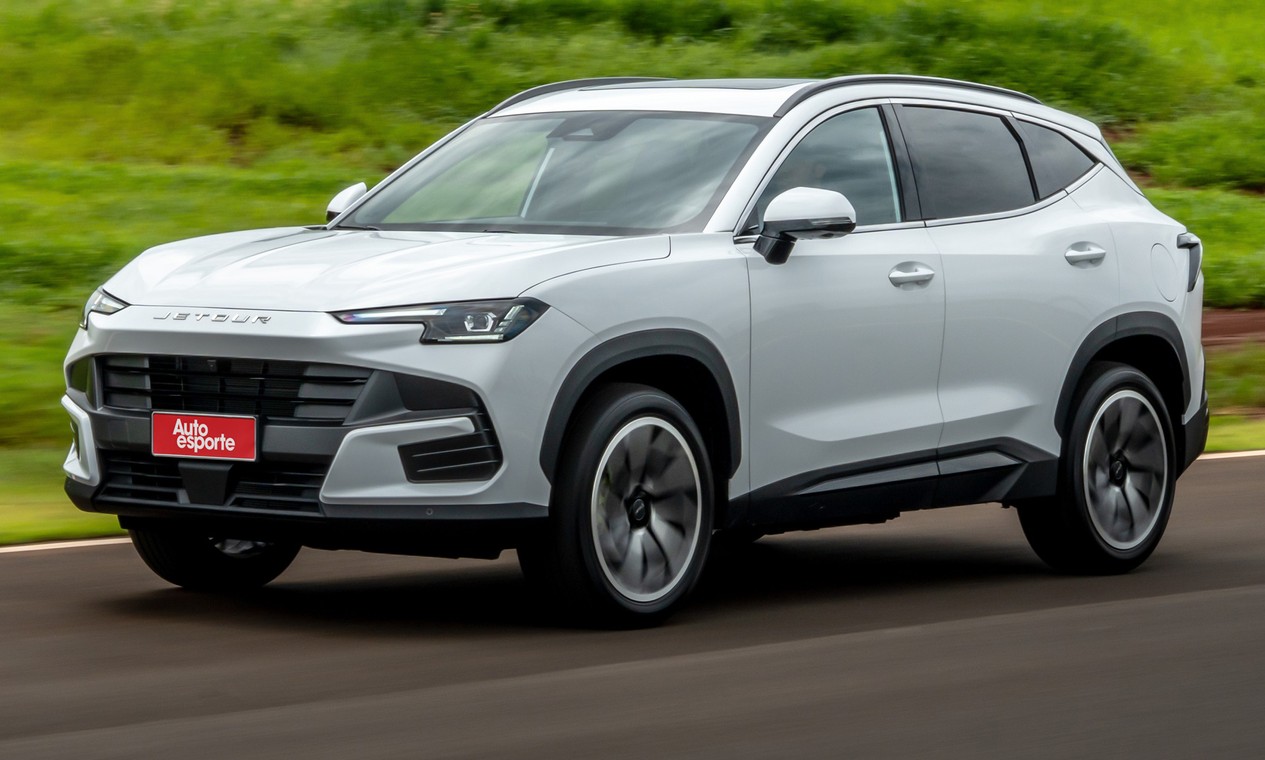 Jetour S06 é mais barato e promete 40 km/l contra BYD e GWM; vale?