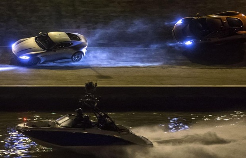 007 Contra Spectre destruiu modelos da Aston Martin, entre outros (Foto: Reprodução) — Foto: Auto Esporte