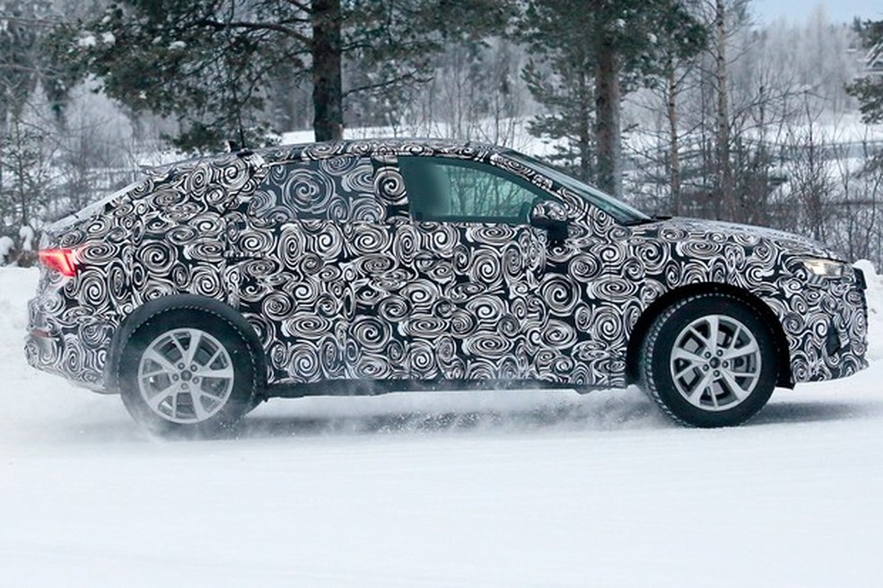 Formato SUV cupê foi aplicado apenas no maior Q8 (Foto: AutoMedia/Auto News Brasil) — Foto: Auto Esporte