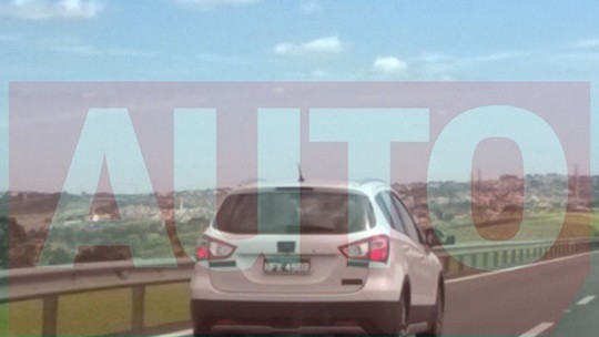 Suzuki S-Cross é flagrado no Brasil