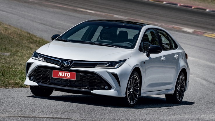 Toyota Corolla preparado pela Gazoo Racing Sport apela para a esportividade em meio aos joviais SUVs, porém é mais caro que o Corolla Cross