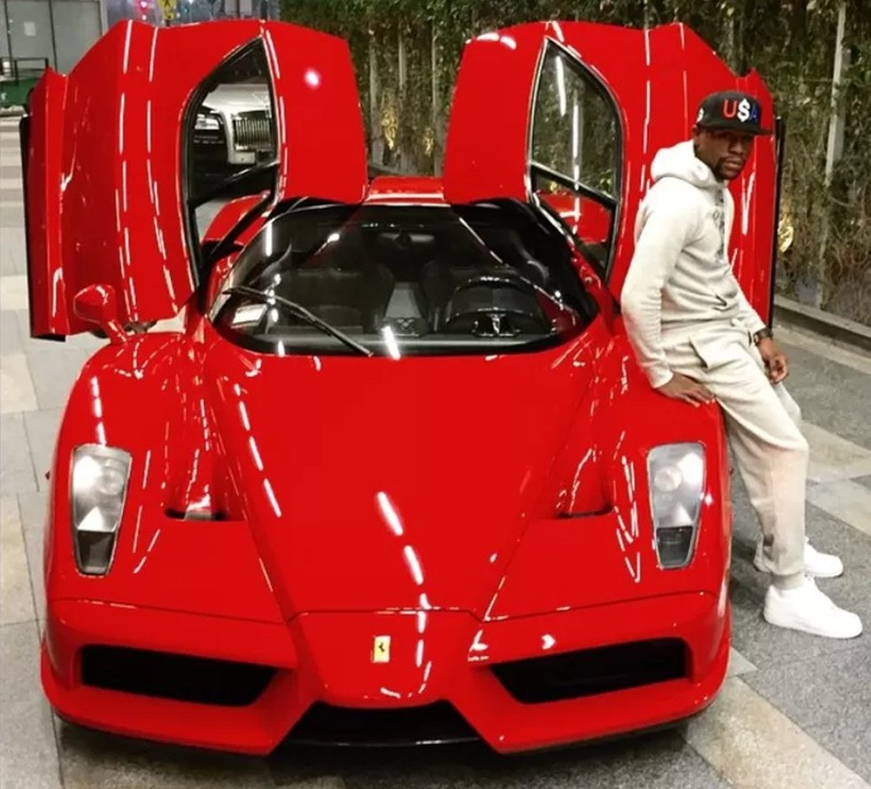 Ferrari Enzo de Mayweather foi vendido por quase R$ 20 milhões — Foto: Reprodução/Instagram