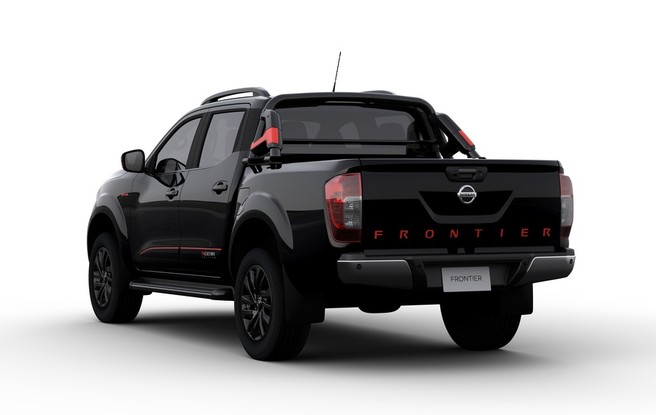 Nissan Frontier X-Gear traseira