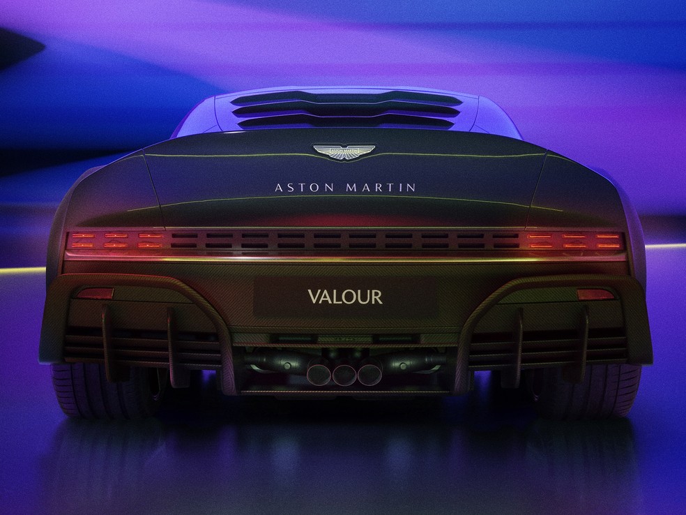 Aston Martin Valour tem inspirações de design em diversos carros antigos e novos da marca — Foto: Divulgação
