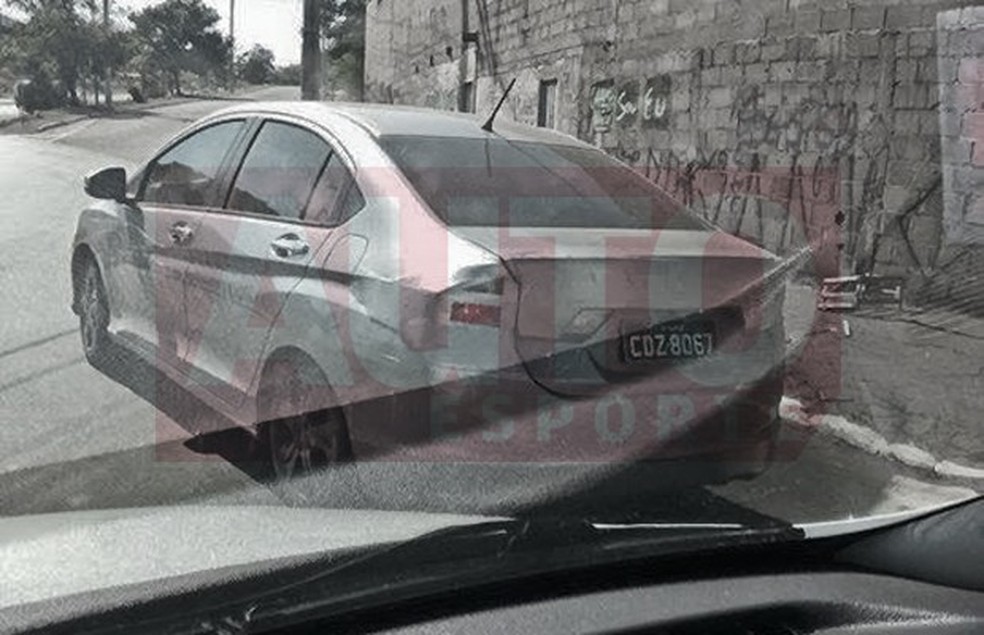 Honda City é flagrado em Sumaré (SP) (Foto: Willian Campos) — Foto: Auto Esporte