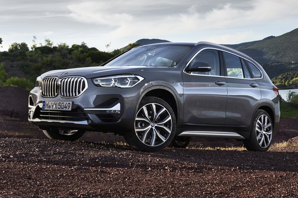 Versão xDrive25i Sport tem 231 cv (Foto: Divulgação) — Foto: Auto Esporte