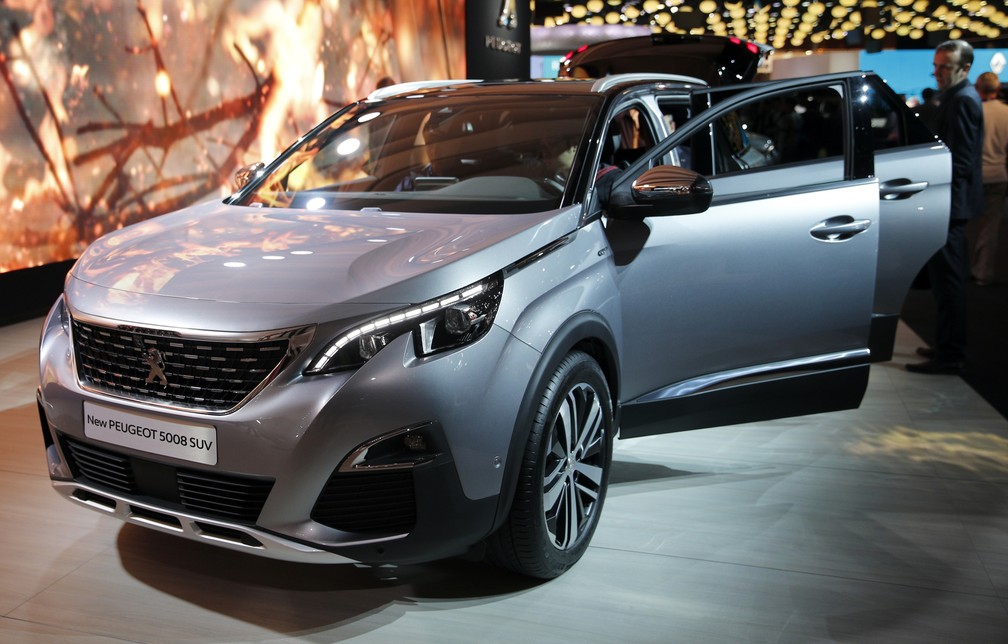 Peugeot 5008 — Foto: AP Photo/Christophe Ena