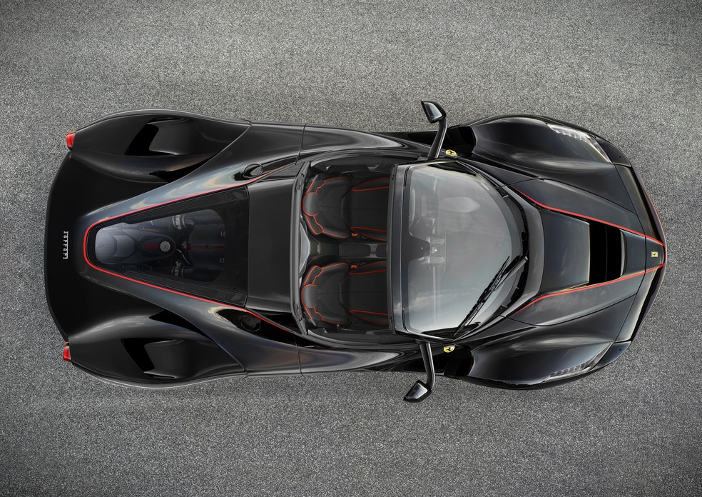LaFerrari conversível já está com a produção limitada totalmente vendida — Foto: Divulgação/Ferrari