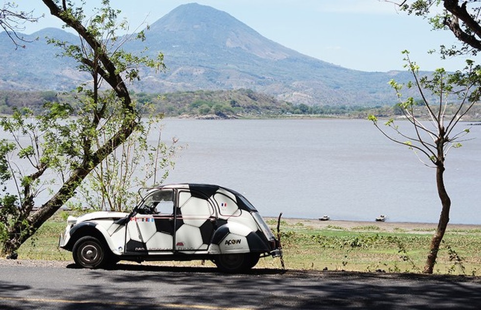 Citroën 2CV do Pan American Futbol Project (Foto: Divulgação) — Foto: Auto Esporte