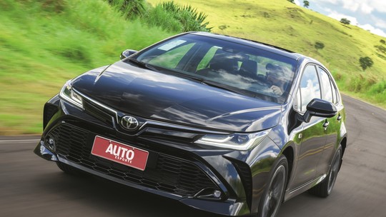 Qual Comprar 2024: Toyota Corolla é o sedã médio de melhor custo do Brasil