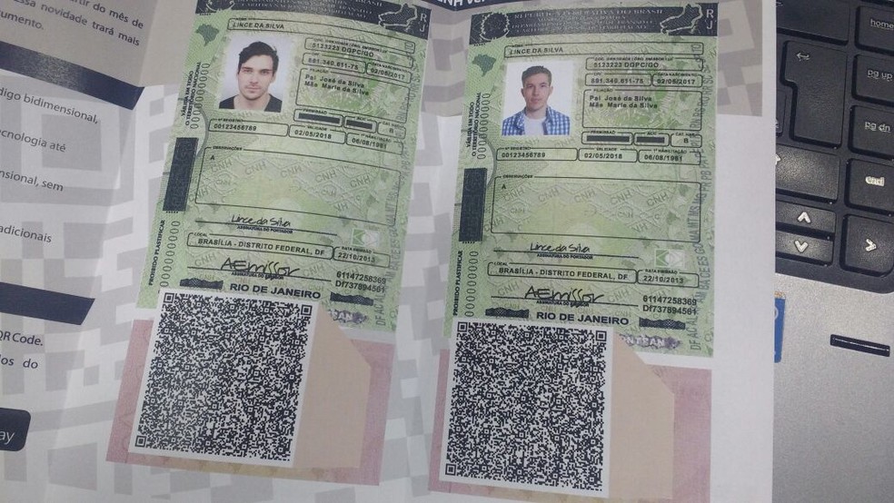 Novo modelo de carteira de habilitação, que virá com QR-Code — Foto: Elielton Lopes/G1