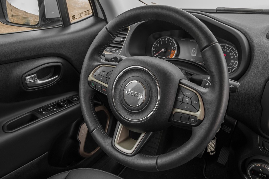 Comparativo: Honda HR-V enfrenta Jeep Renegade