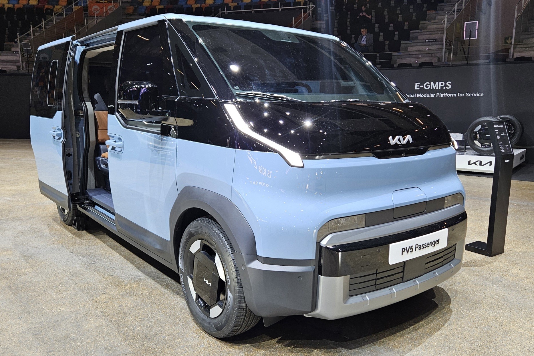 Kia PV5 é a Besta do futuro: elétrica, modular e cheia de truques