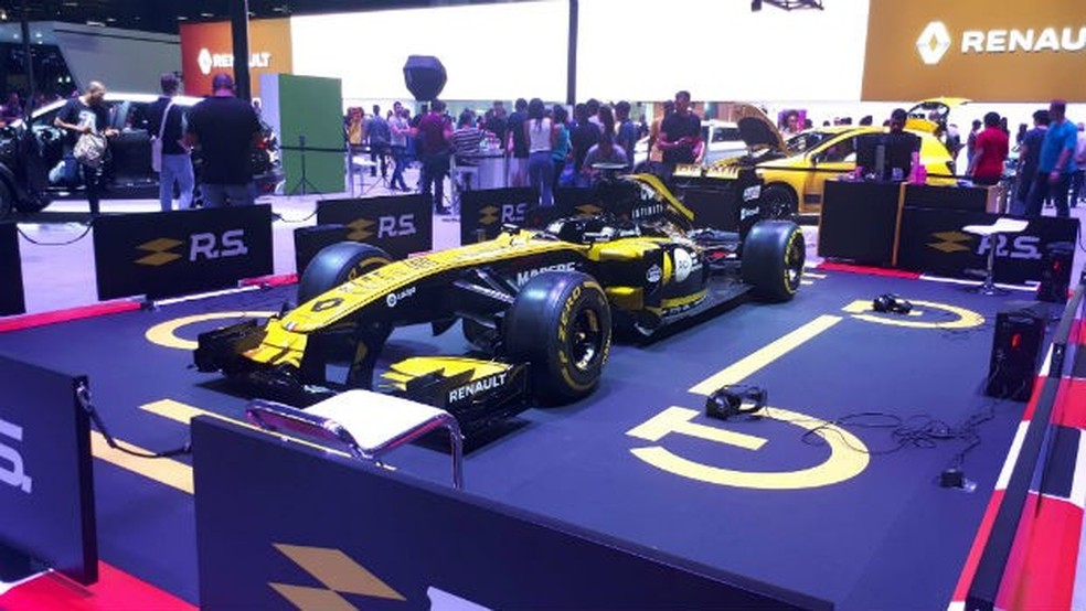 Renault RS é oportunidade de ser de uma equipe de Pit Stop por um dia (Foto: Maria Clara Dias/ Auto News Brasil) — Foto: Auto Esporte