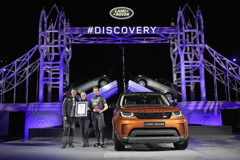 Land Rover Discovery em estrutura de Lego — Foto: Divulgação