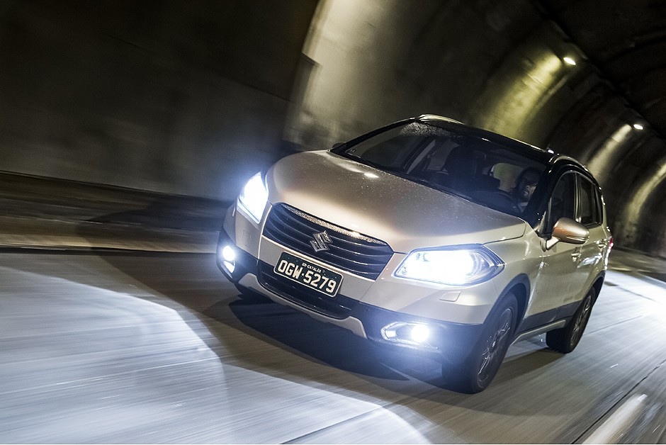 Suzuki S-Cross 2015