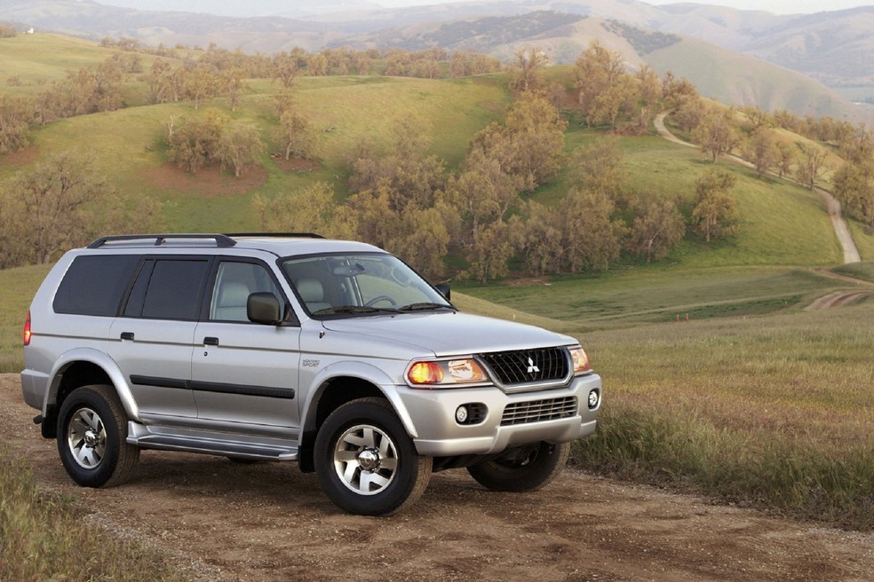 Mitsubishi Pajero Sport é dos utilitários esportivos mais tradicionais — Foto: Divulgação/Mitsubishi