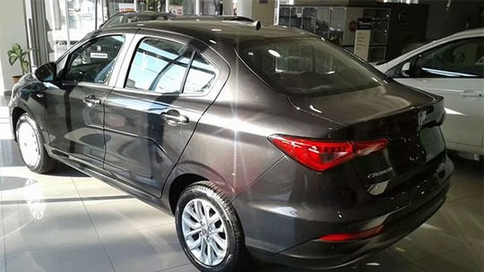 Fiat Cronos já está nas lojas na Argentina; Confira os preços por lá