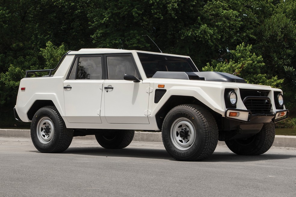 Lamborghini LM002 foi um projeto desenvolvido para militares  — Foto: Divulgação