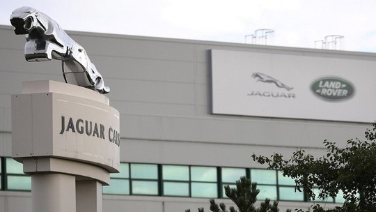 Coronavírus: Jaguar Land Rover e Rolls-Royce produzirão 20 mil respiradores mecânicos
