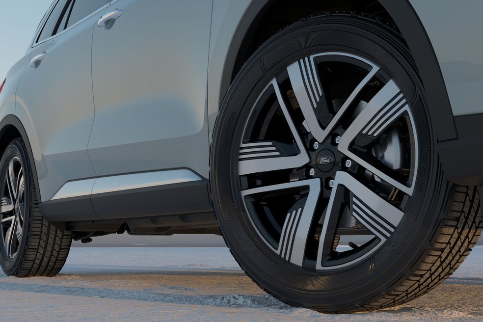 Rodas de 19 polegadas foram redesenhadas — Foto: Divulgação/Ford