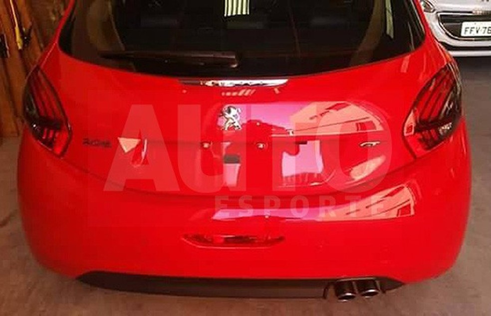Peugeot 208 GT revelado em flagra (Foto: Reprodução) — Foto: Auto Esporte
