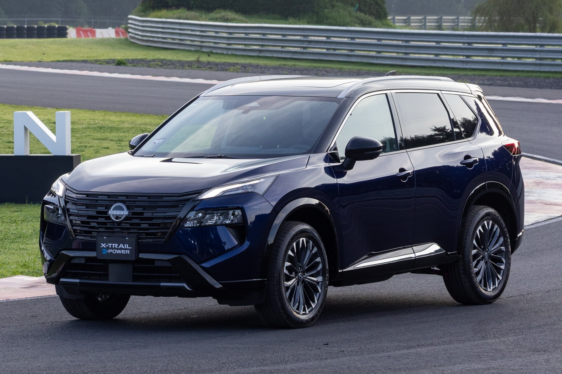 Nissan X-Trail híbrido tem data de lançamento confirmada no Brasil