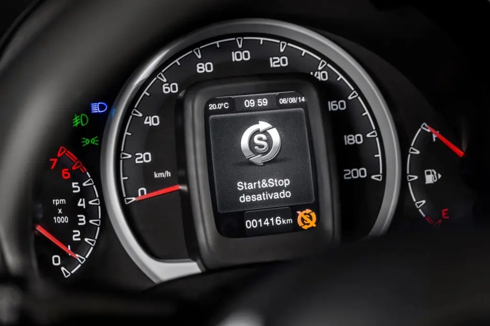 Start-stop pode ser desativado na maioria dos carros — Foto: Divulgação