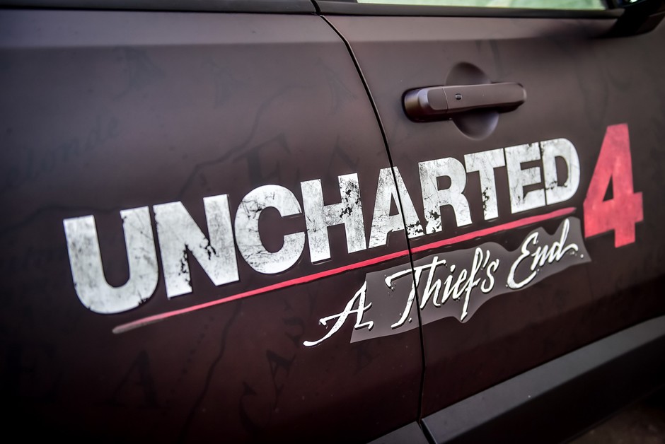 Jeep Renegade versão especial do game Uncharted 4