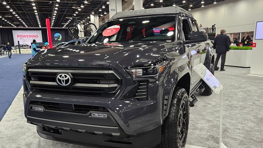 Toyota estuda ter picape maior que a Hilux no Brasil contra Ram 1500