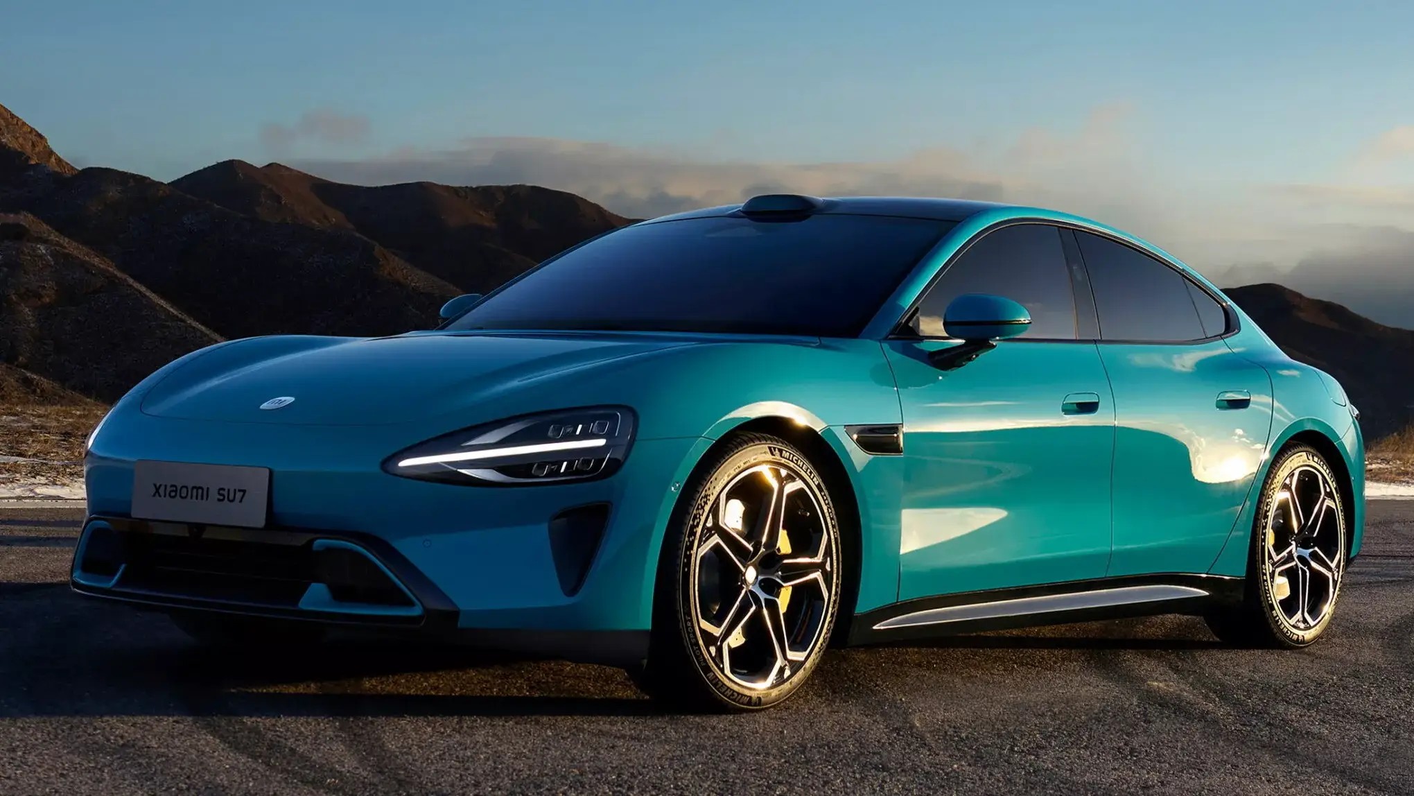 Xiaomi SU7 surpreende e já vende mais que Tesla