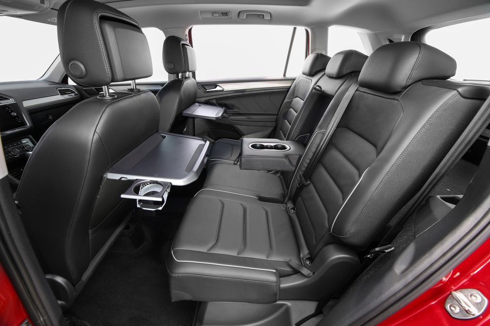 Mesinhas dos bancos traseiros do Tiguan Allspace — Foto: Divulgação