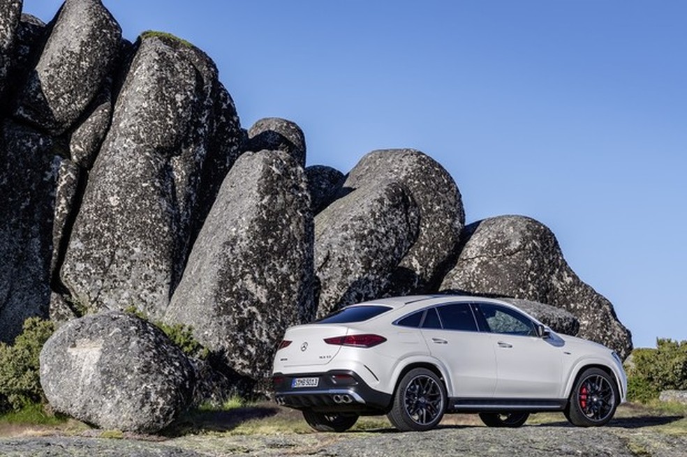 As medidas do cupê ficaram maiores que a versão convencional (Foto: Daimler AG) — Foto: Auto Esporte