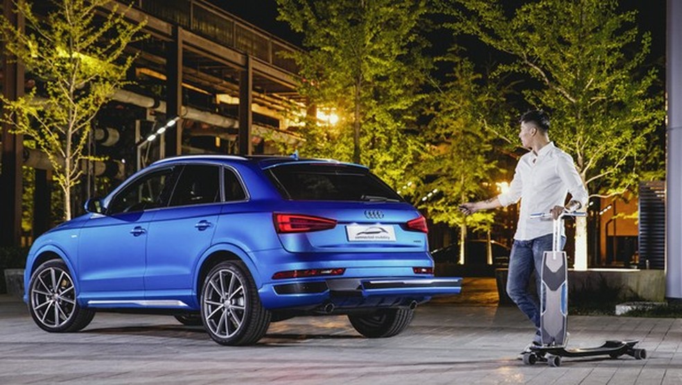 Audi Q3 ganha patinete elétrico para o Salão de Pequim, na China (Foto: Divulgação) — Foto: Auto Esporte