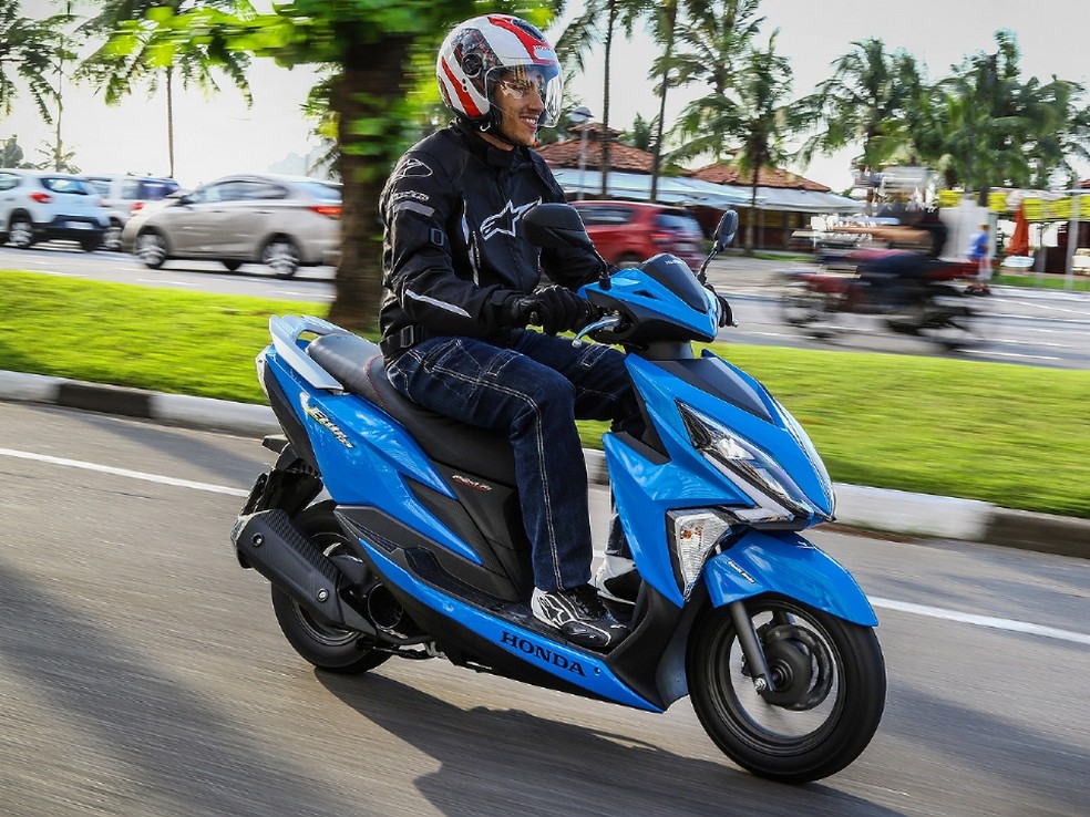 Honda Elite é para rodar gastando pouco — Foto: Divulgação