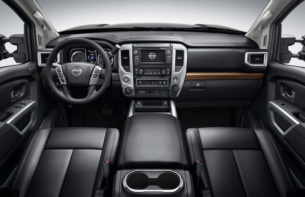 Nissan Titan 2016 (Foto: Divulgação) — Foto: Auto Esporte