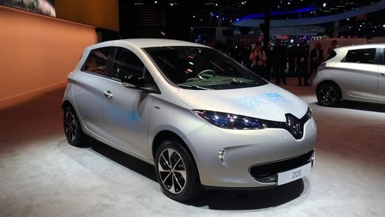 Renault Zoe elétrico começa a ser vendido por R$ 149 mil, mais barato que o Bolt e Leaf