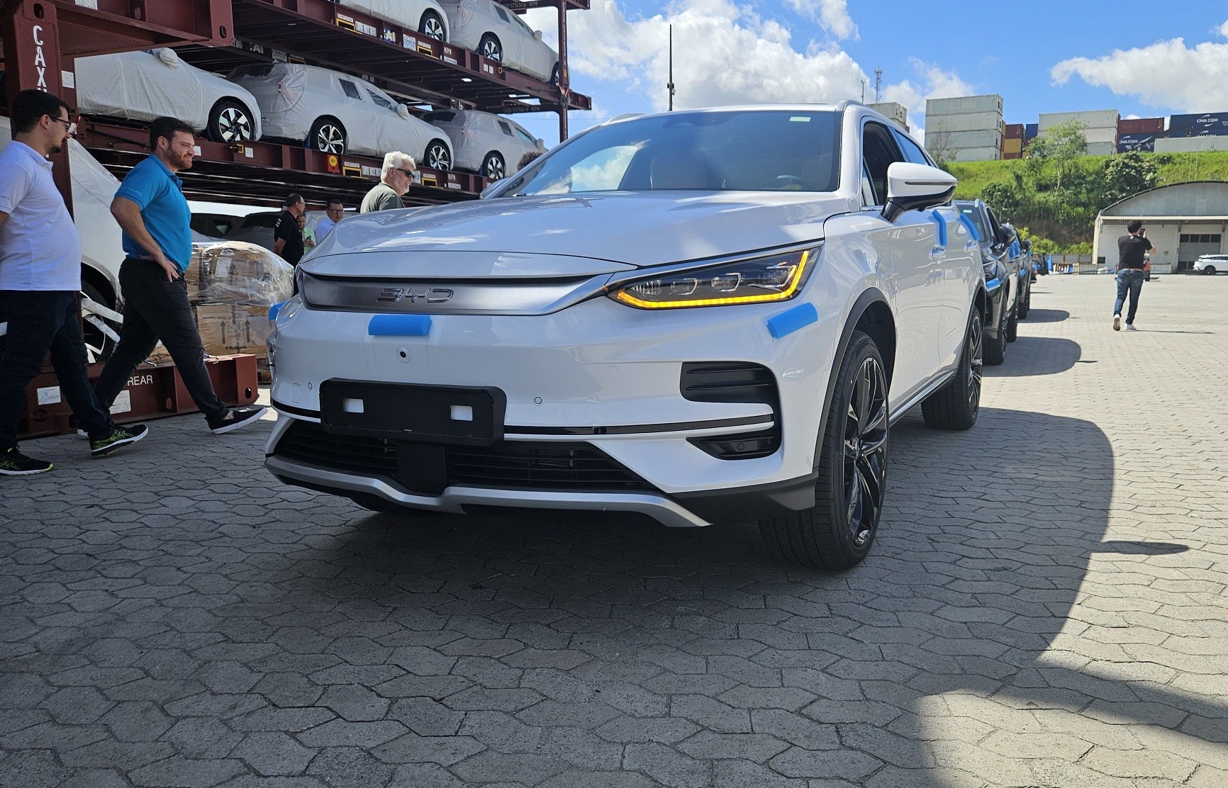 BYD Tan com visual atualizado e baterias à prova de fogo já está no Brasil