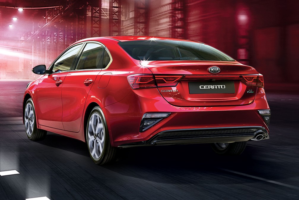 Novo Cerato ganha motor 2.0 para se aproximar de Corolla e Civic — Foto: Divulgação/Kia