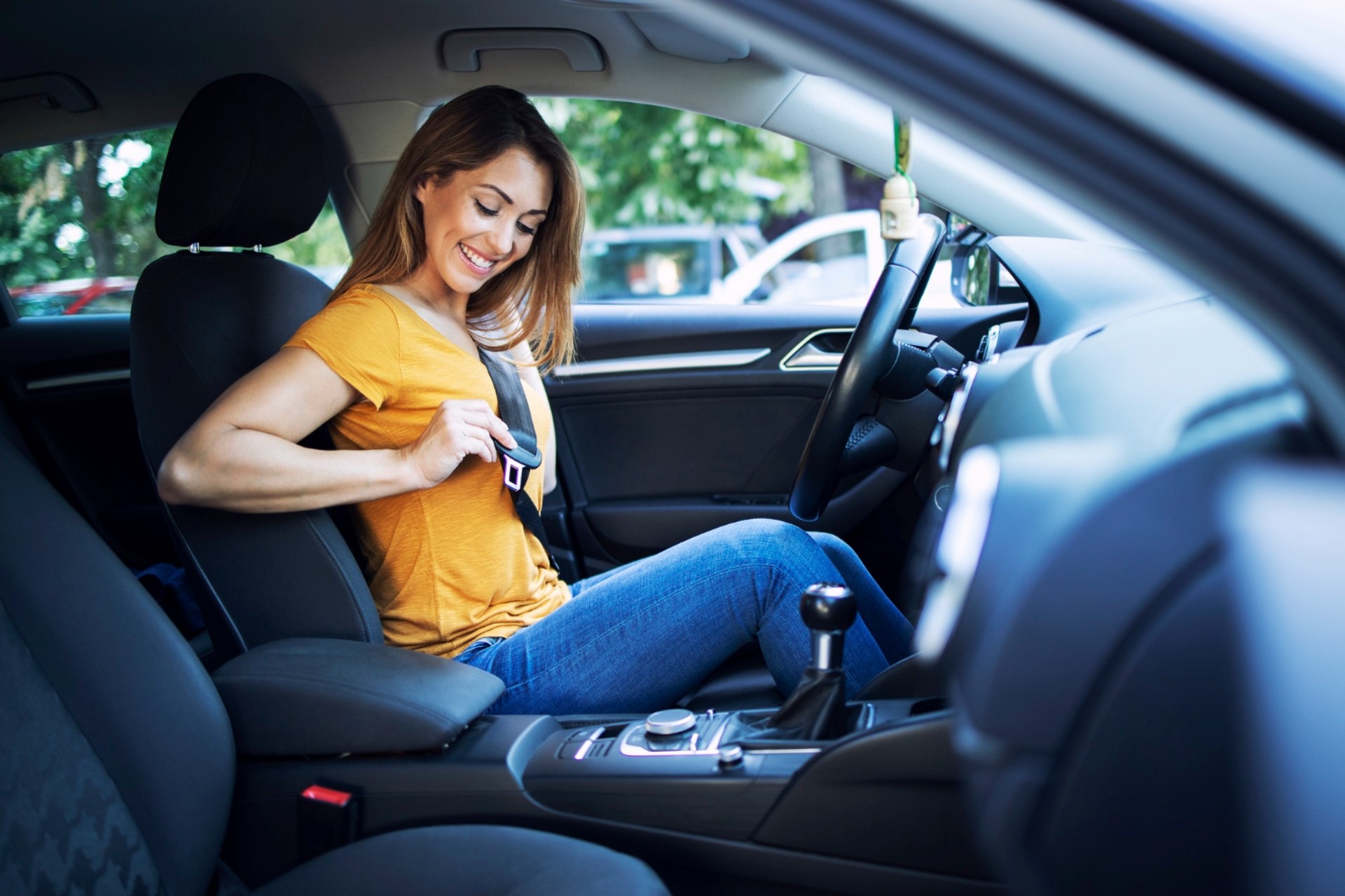 4 cintos de segurança para diferentes carros populares a partir de R$ 90