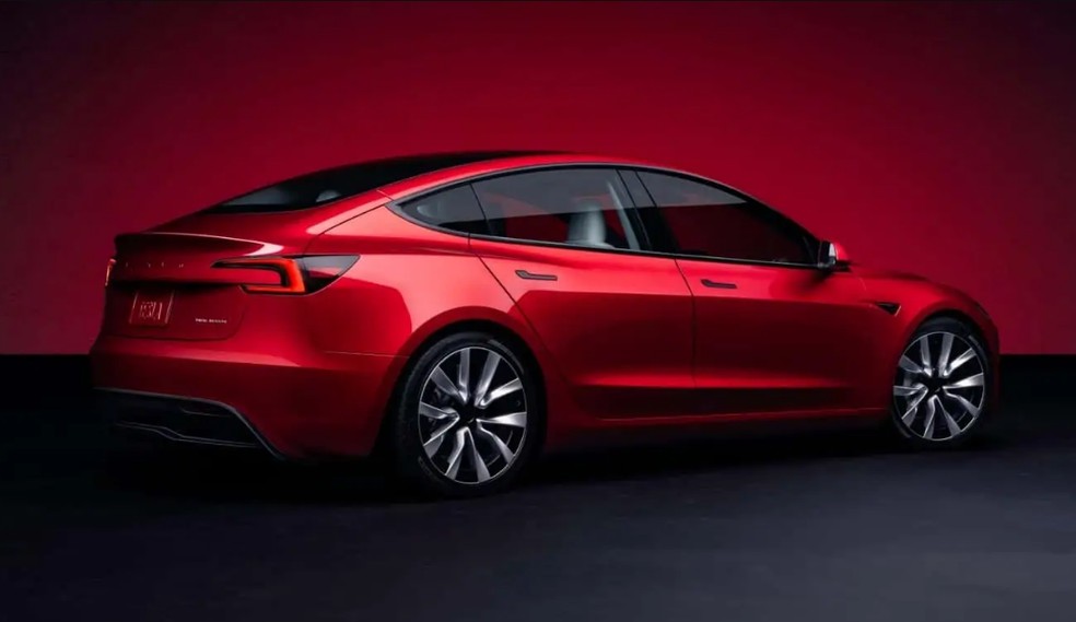 Tesla Model 3 2024 tem mudanças discretas — Foto: Divulgação
