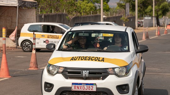 Novas regras da CNH fazem movimento e preços nas autoescolas despencarem