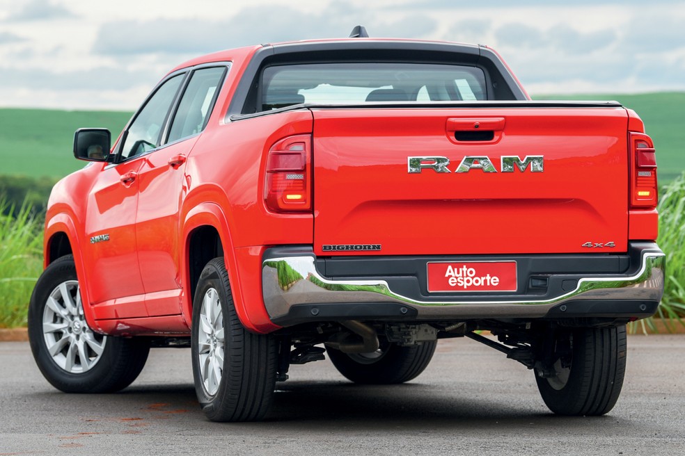 Ram Rampage Big Horn perdeu itens de segurança para ficar barata — Foto: Murilo Góes/Auto News Brasil