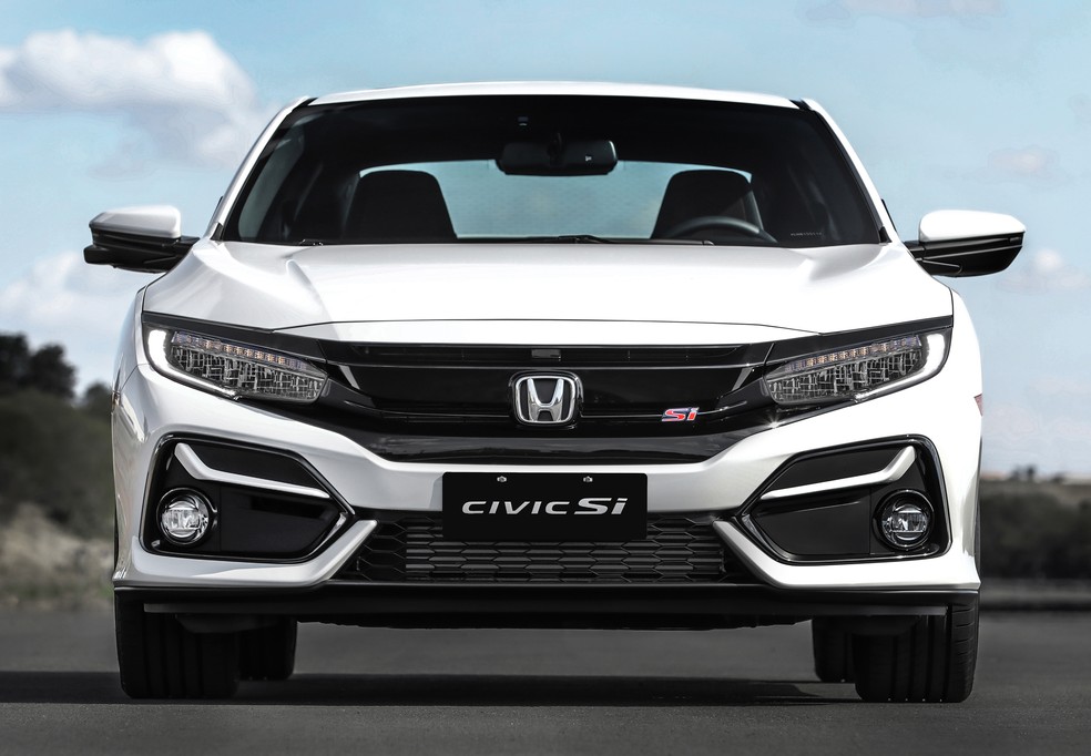 Aletas plásticas na cor da carroceria são as maiores novidades no visual do Honda Civic Si 2020 — Foto: Divulgação/Caio Mattos